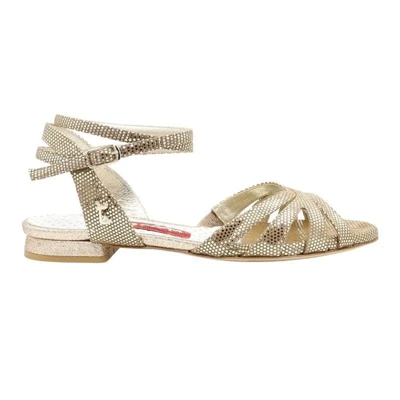 Tangolera Lily Nudo — side view © wearandmore.store