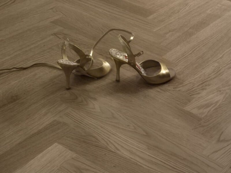 ONE TANGO Salon — impression