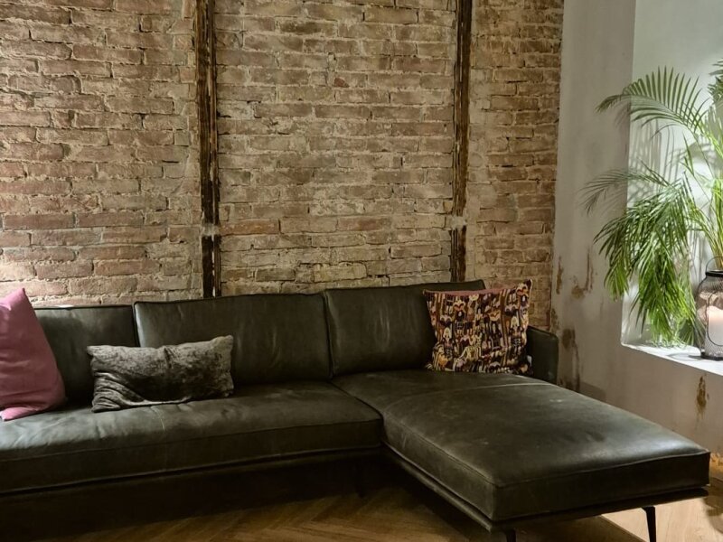 ONE TANGO Salon — impression